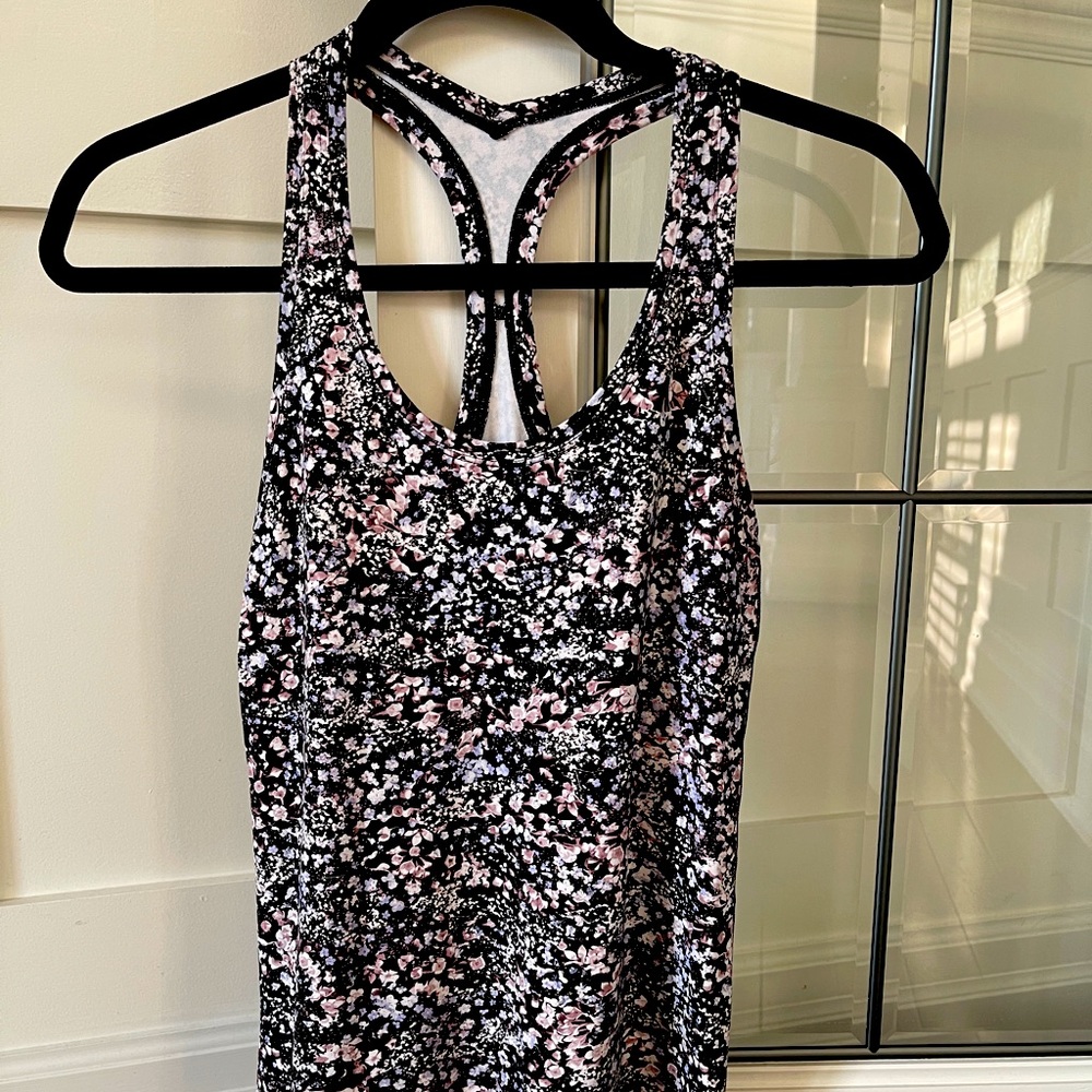 Lululemon cool racerback tank size 8